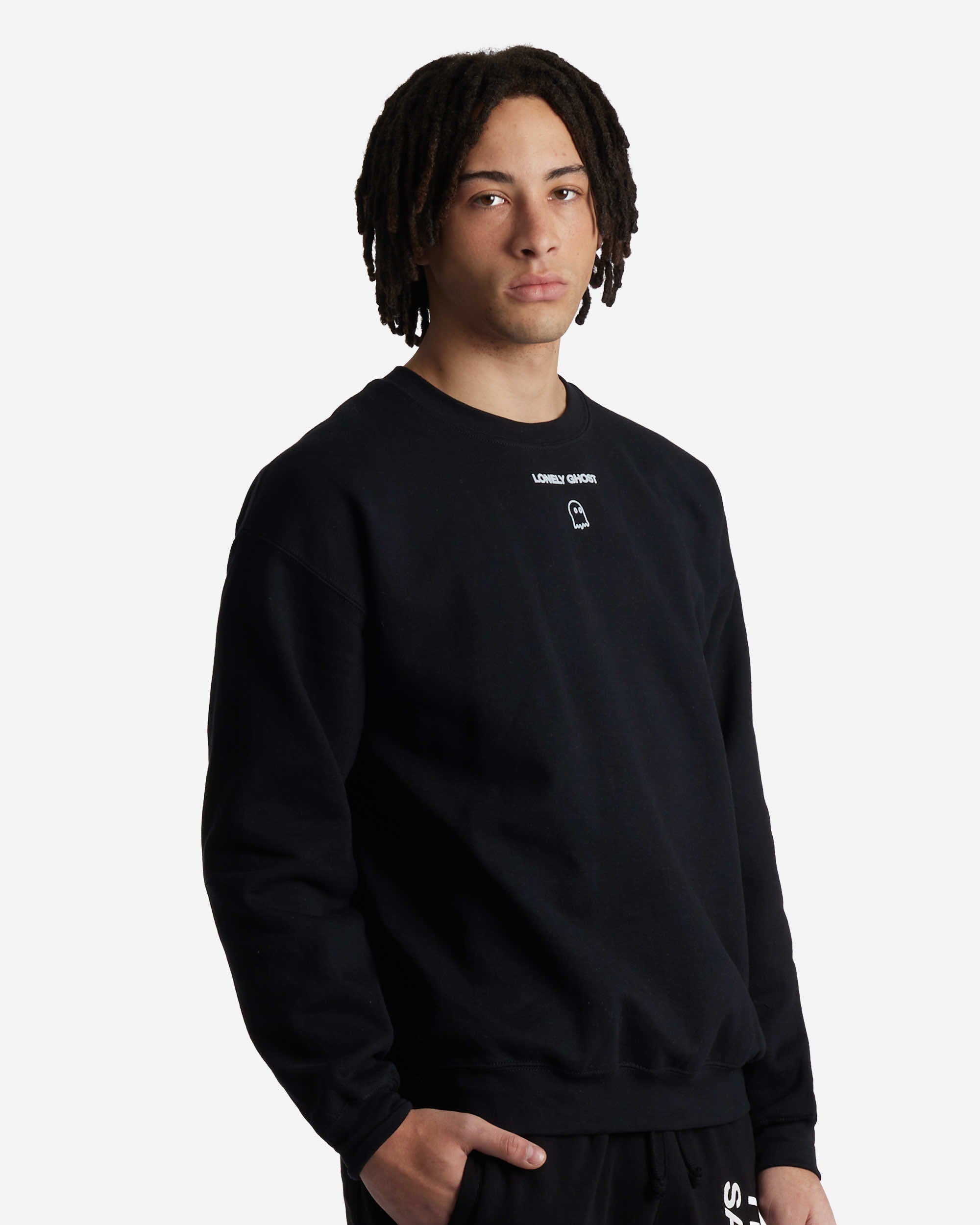 Black crew neck discount sweatshirt near me